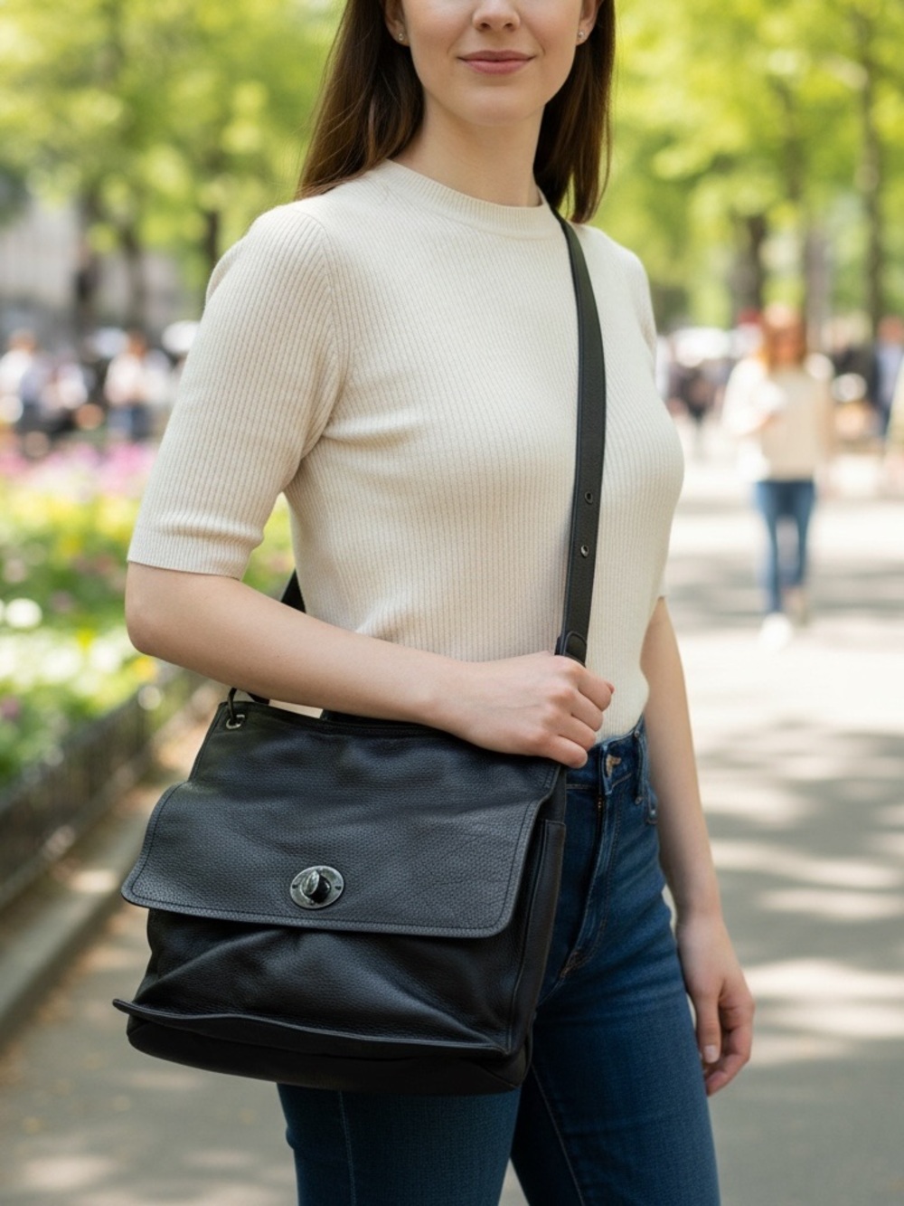 Rachel Rachel Roy Black Shoulder Crossbody Bag Turn Lock